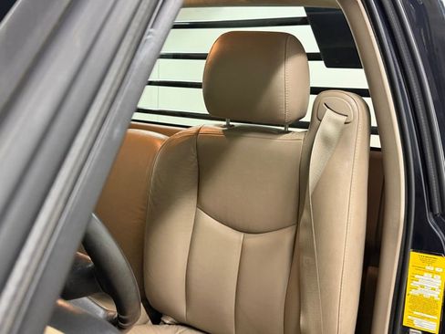 Used 2006 Chevrolet Silverado 3500 W/T RWD image 26