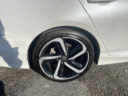 Used 2022 Honda Accord Sport Special Edition image 12