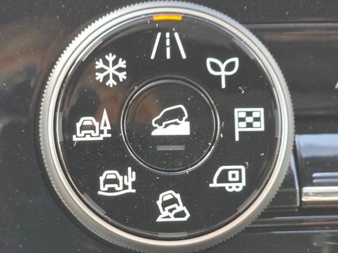 New 2026 Nissan Armada Platinum image 7