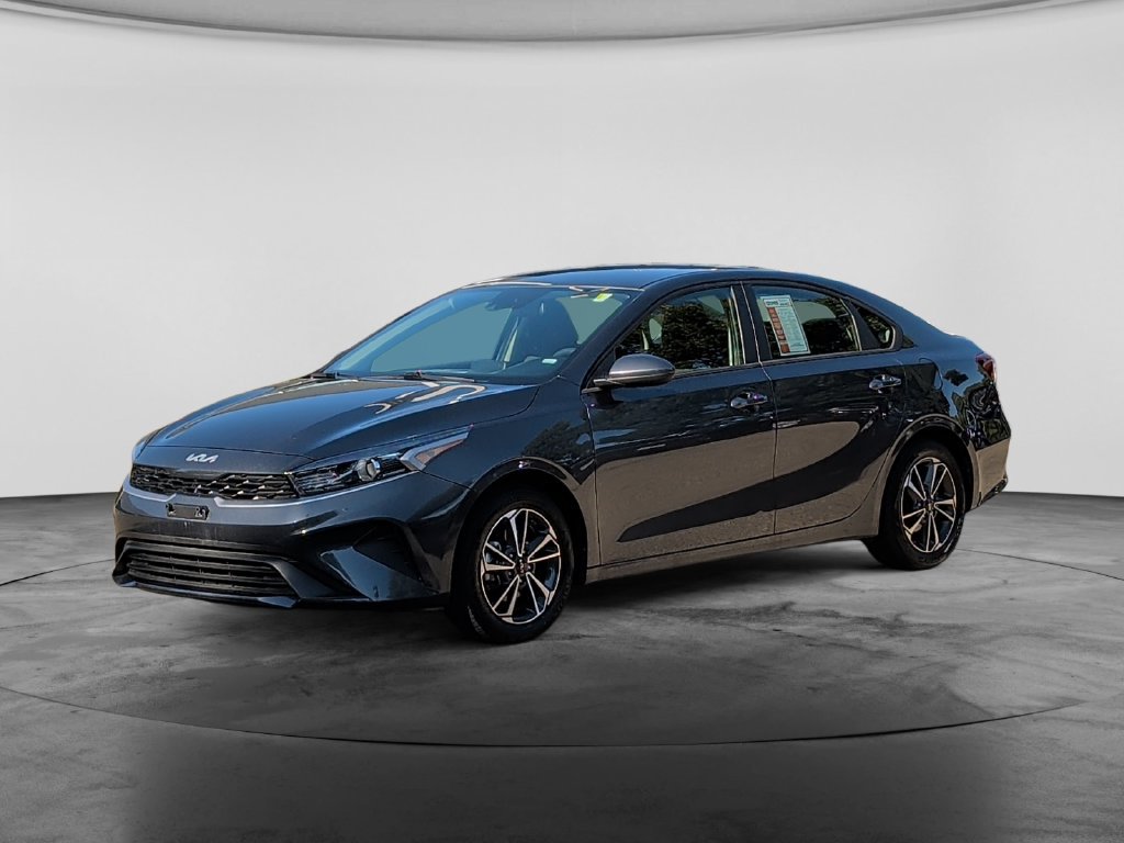 Used 2024 Kia Forte LXS FWD image 3