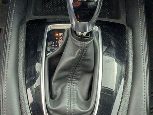 Used 2018 Nissan Rogue SL image 24