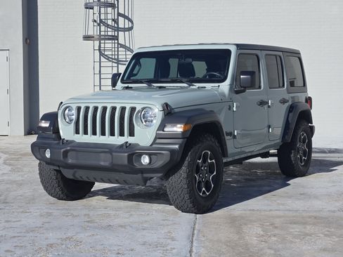 Used 2023 Jeep Wrangler Sport image 4