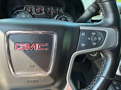 Used 2019 GMC Yukon XL SLT w/ Premium Edition RWD image 27