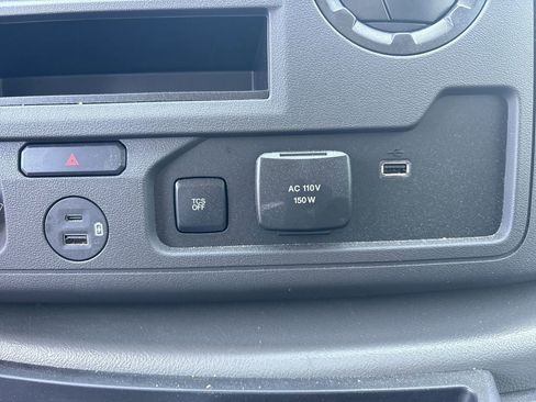 New 2025 Ford E-450 and Econoline 450 Super Duty w/ Power Equipment Group image 27