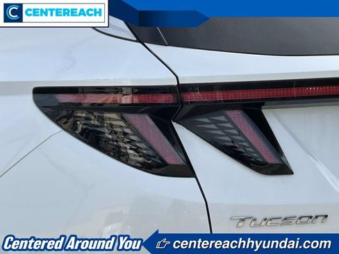 Used 2023 Hyundai Tucson Limited AWD/4WD image 9