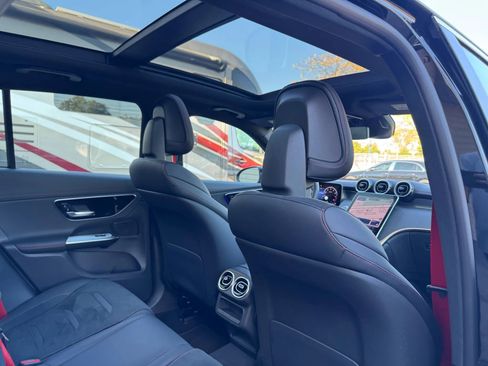 Used 2024 Mercedes-Benz GLC 43 AMG 4MATIC image 31