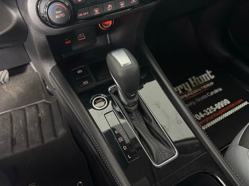 Used 2023 Nissan Kicks SR w/ SR Premium Package image 18