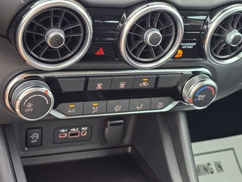 New 2025 Nissan Sentra SV image 15