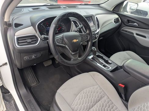 Used 2020 Chevrolet Equinox LT image 23