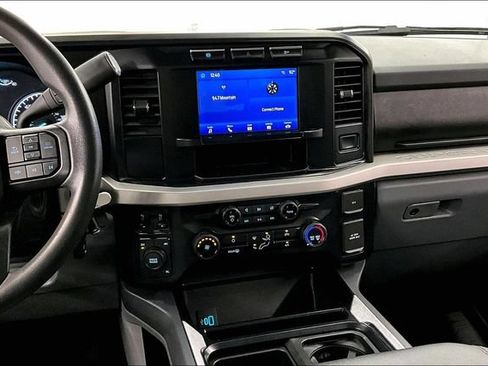 Used 2023 Ford F350 XLT AWD/4WD image 7