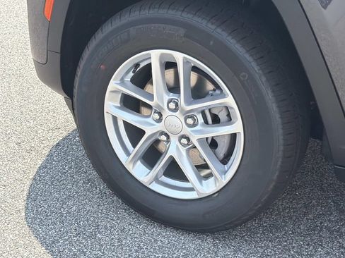 New 2026 Jeep Grand Cherokee Laredo AWD/4WD image 29