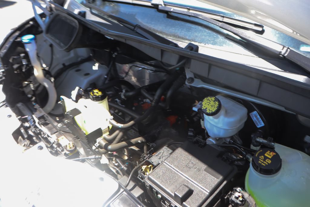 Used 2022 Ford E-Transit Medium Roof RWD image 17