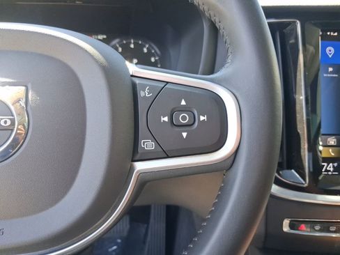 Used 2021 Volvo S60 T5 Momentum image 20