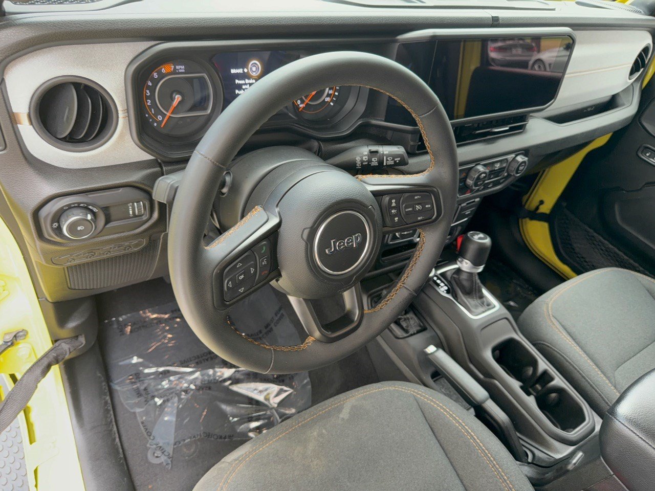 Used 2024 Jeep Wrangler Unlimited Sport AWD/4WD image 4
