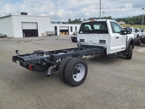 New 2024 Ford F550 4x4 Regular Cab Super Duty image 4