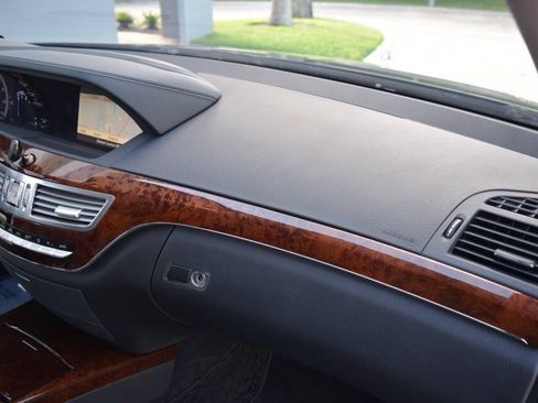 Used 2013 Mercedes-Benz S 550 image 54