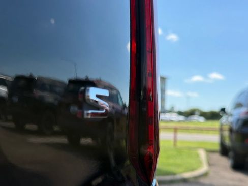 Used 2021 Kia Sorento S w/ Panoramic Sunroof Package FWD image 54