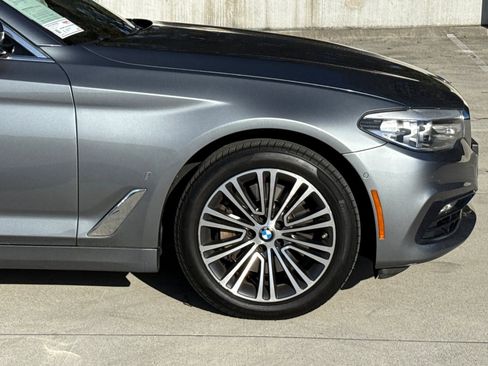 Used 2018 BMW 530e image 11