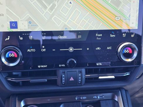 Used 2026 Lexus GX 550 w/ Accessory Package (31) AWD/4WD image 31