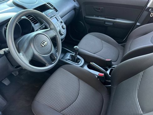 Used 2011 Kia Soul FWD image 10
