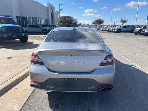 Used 2022 Genesis G70 2.0T image 6