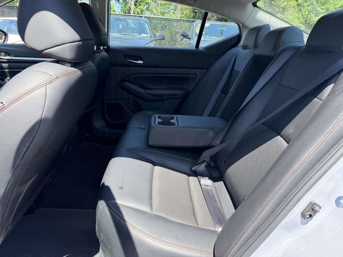 Used 2024 Nissan Altima 2.5 SR FWD image 21