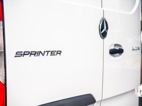 Used 2024 Mercedes-Benz Sprinter 3500 image 19