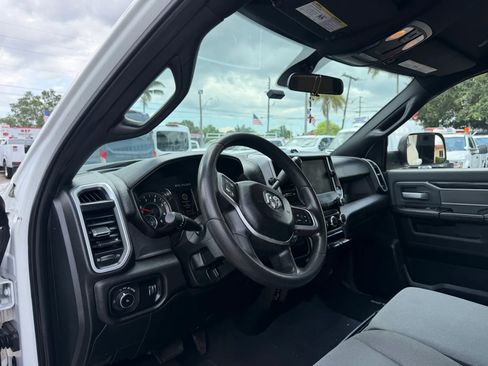 Used 2022 RAM 3500 Big Horn AWD/4WD image 10