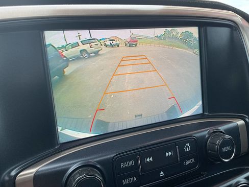 Used 2016 GMC Sierra 2500 Denali w/ Duramax Plus Package AWD/4WD image 12