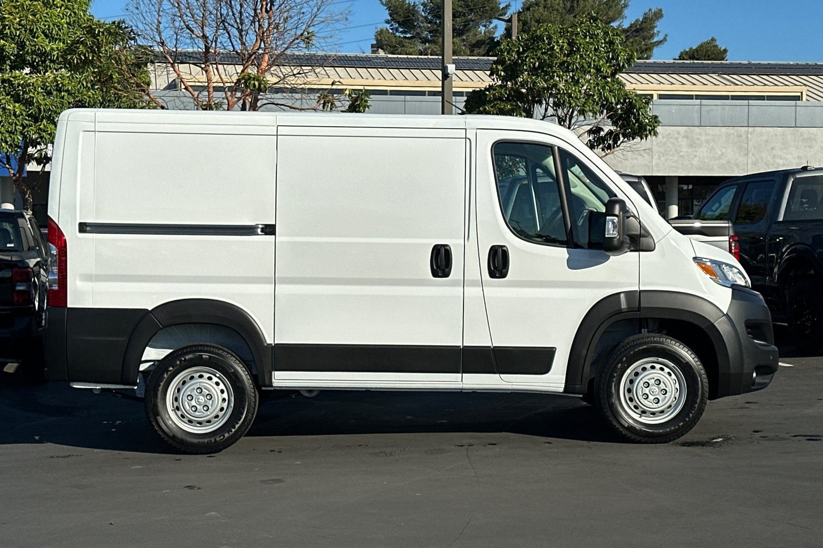 New 2027 RAM ProMaster 1500 w/ Safety Group FWD image 3
