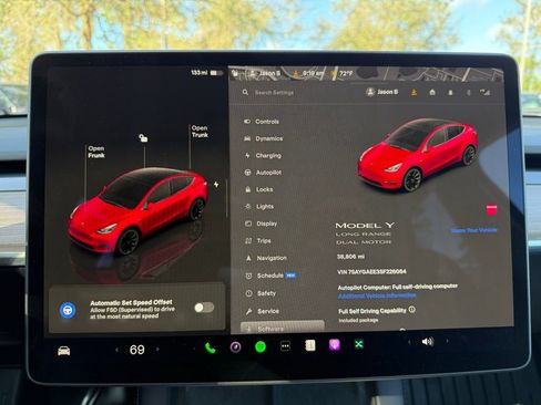 Used 2025 Tesla Model Y Long Range image 28