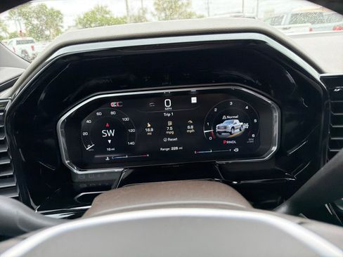 New 2026 GMC Sierra 1500 SLE AWD/4WD image 18