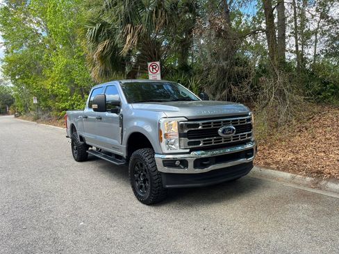 Used 2024 Ford F250 XLT image 4