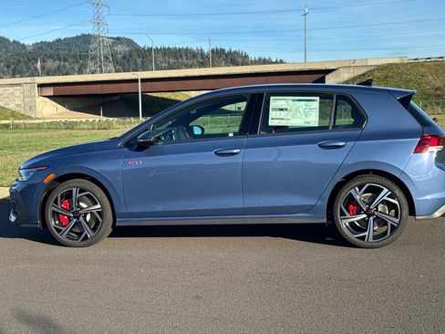 New 2026 Volkswagen GTI SE image 6