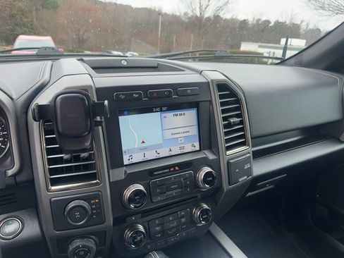 Used 2018 Ford F150 Raptor w/ Equipment Group 802A Luxury image 11