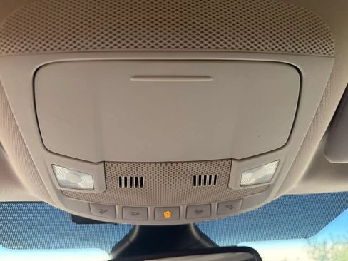 Used 2020 Ford Edge SEL FWD image 32