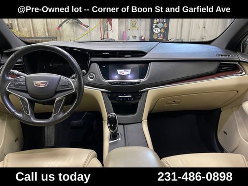 Used 2019 Cadillac XT5 Luxury AWD/4WD image 18