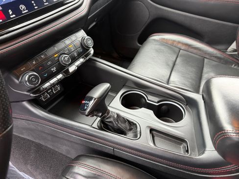 Used 2024 Dodge Durango GT image 13