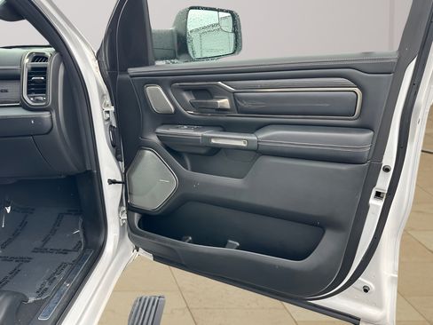 Used 2019 RAM 1500 Limited AWD/4WD image 22