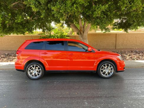 Used 2018 Dodge Journey GT FWD image 4