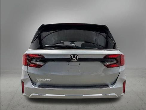 New 2026 Honda Odyssey EX-L image 4