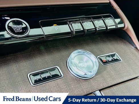 Certified 2025 Lincoln Navigator Reserve image 19