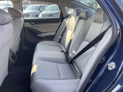 Used 2018 Honda Accord LX image 3