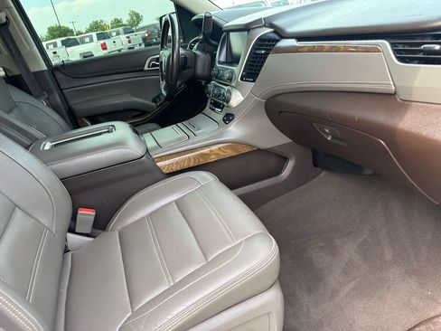 Used 2019 GMC Yukon Denali w/ Denali Ultimate Package AWD/4WD image 12