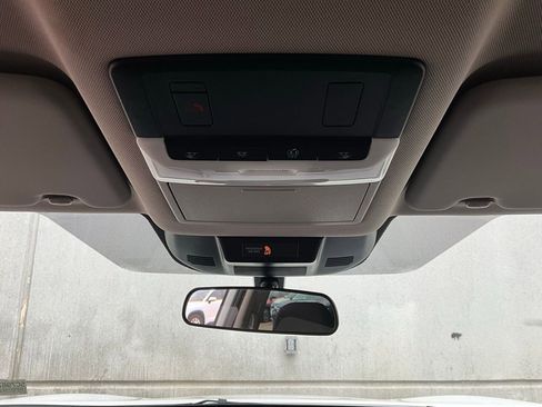 Used 2025 Nissan Rogue SV image 16