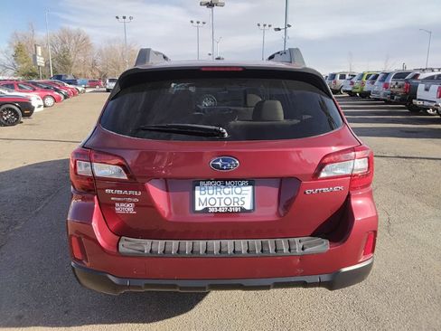 Used 2016 Subaru Outback 2.5i Premium image 6