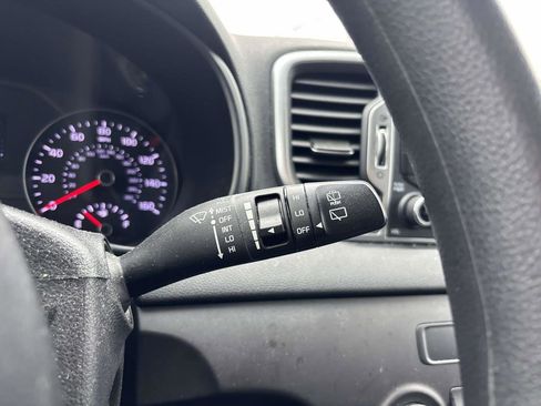 Used 2018 Kia Sportage LX image 30