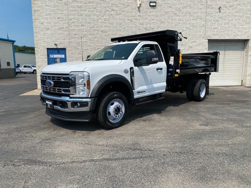 New 2026 Ford F550 4x4 Regular Cab Super Duty image 2