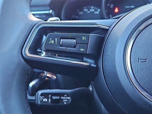 New 2026 Porsche Macan image 22