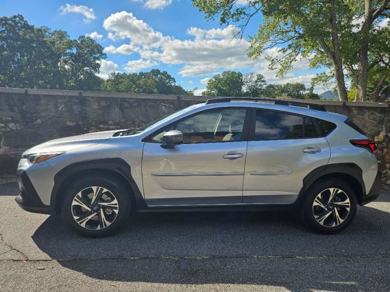 Used 2025 Subaru Crosstrek 2.5i Premium AWD/4WD image 7